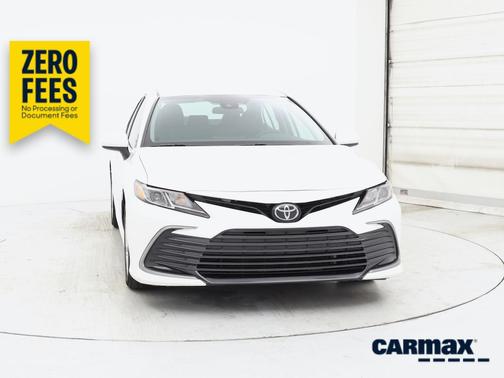 White 2024 Toyota Camry LE
