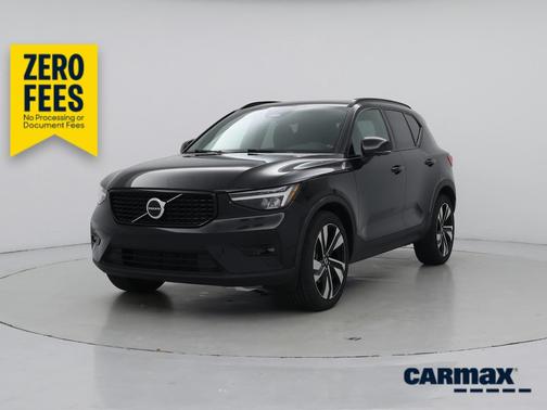 Black 2023 Volvo XC40 B5 Plus Dark Theme
