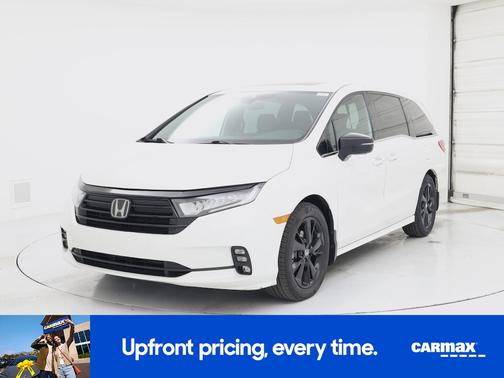White 2023 Honda Odyssey Sport