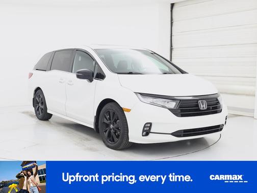 White 2023 Honda Odyssey Sport