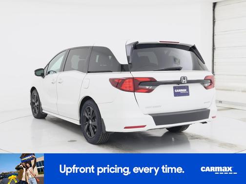 White 2023 Honda Odyssey Sport