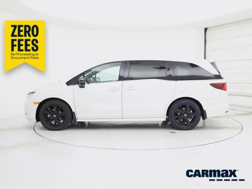 White 2023 Honda Odyssey Sport