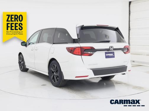 White 2023 Honda Odyssey Sport