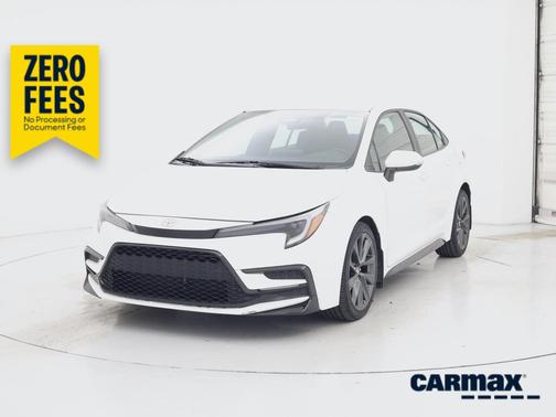 White 2024 Toyota Corolla SE