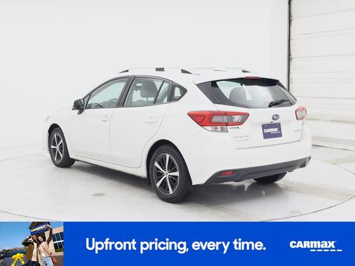 White 2023 Subaru Impreza Premium