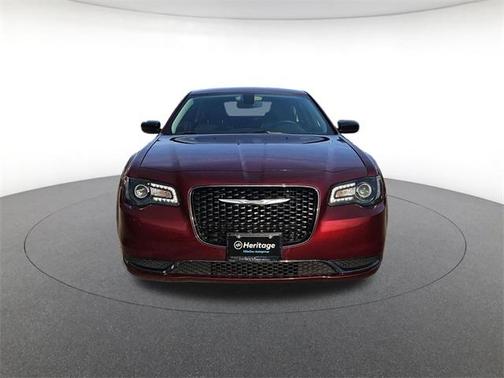 2019 Chrysler 300 Touring