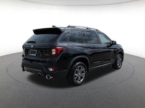 Crystal Black Pearl 2024 Honda Passport TrailSport