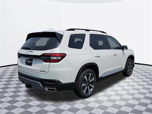 2025 Honda Pilot Touring