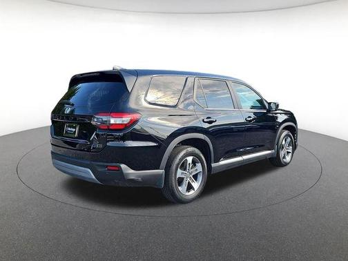 Crystal Black Pearl 2024 Honda Pilot EX-L