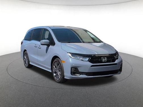 Sonic Gray Pearl 2026 Honda Odyssey Touring