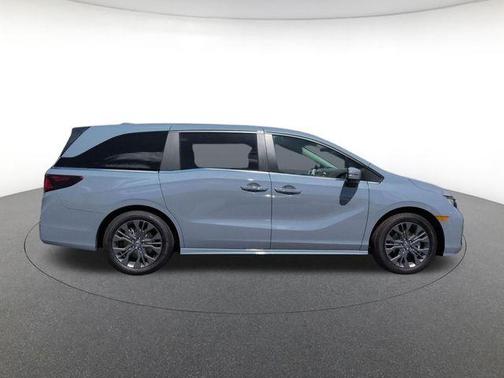 Sonic Gray Pearl 2026 Honda Odyssey Touring