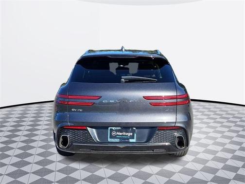 2023 Genesis GV70 2.5T