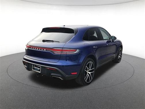 2022 Porsche Macan Base