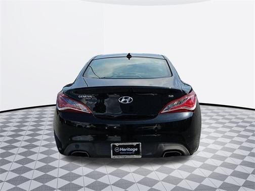 2016 Hyundai Genesis Coupe 3.8 Base