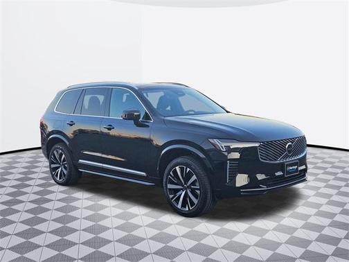 2025 Volvo XC90 B5 Core