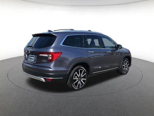 Modern Steel Metallic 2021 Honda Pilot Elite