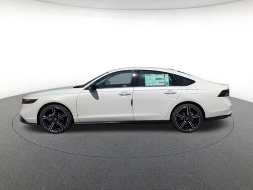 Platinum White 2026 Honda Accord SE