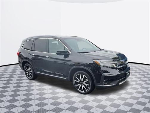 2022 Honda Pilot Touring 7-Passenger