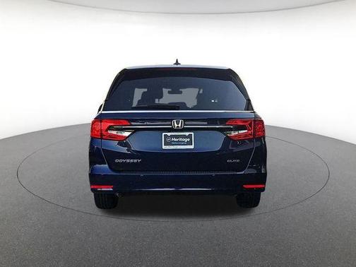 Obsidian Blue Pearl 2023 Honda Odyssey Elite