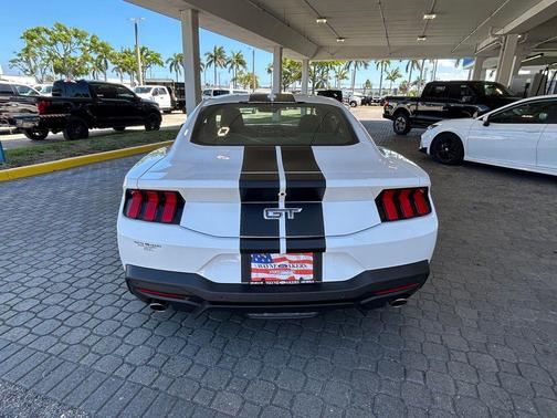 Oxford White 2026 Ford Mustang GT