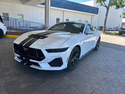 Oxford White 2026 Ford Mustang GT