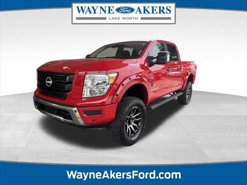 2023 Nissan Titan SV