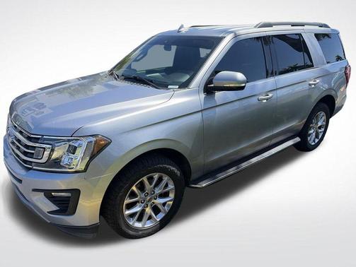 Iconic Silver Metallic 2020 Ford Expedition XLT