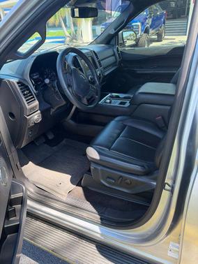 Iconic Silver Metallic 2020 Ford Expedition XLT