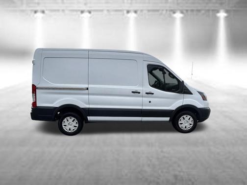 Oxford White 2018 Ford Transit-250 Base