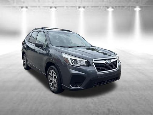 Magnetite Gray Metallic 2020 Subaru Forester Premium