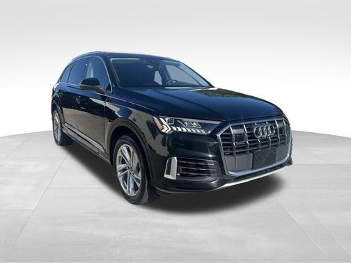 2023 Audi Q7 55 Premium Plus