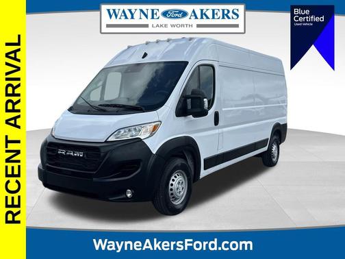 Bright White Clearcoat 2024 RAM ProMaster 2500 Tradesman