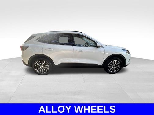 2024 Ford Escape PHEV SE