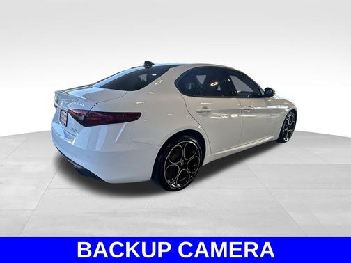 2022 Alfa Romeo Giulia Ti