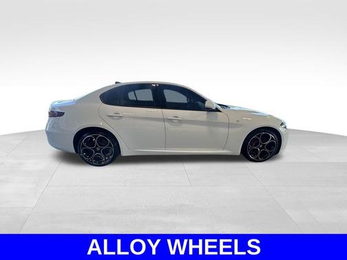 2022 Alfa Romeo Giulia Ti