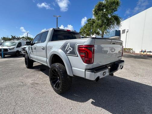 Avalanche 2026 Ford F-150 Lariat