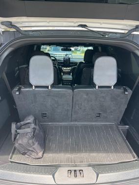 Star White Metallic Tri-Coat 2022 Ford Explorer ST