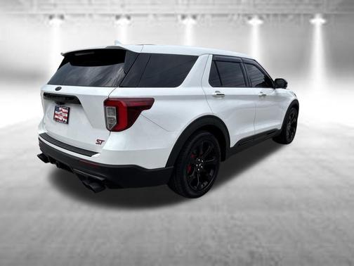 Star White Metallic Tri-Coat 2022 Ford Explorer ST