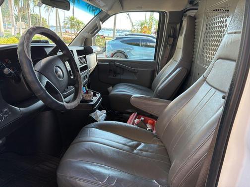 Summit White 2018 GMC Savana 2500 Work Van