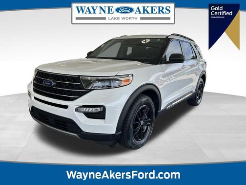 Star White Metallic Tri-Coat 2023 Ford Explorer XLT