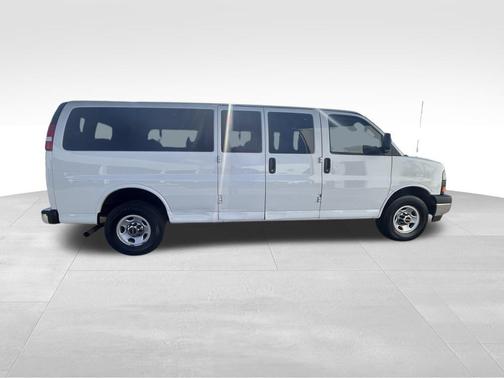2020 GMC Savana 3500 RWD 3500 Extended Wheelbase LT