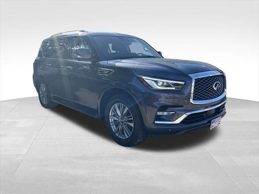 2022 INFINITI QX80 Luxe