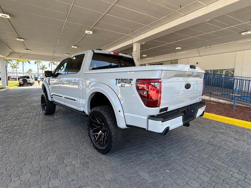Avalanche 2026 Ford F-150 Lariat