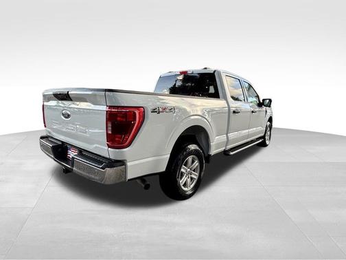 Oxford White 2023 Ford F-150 XLT