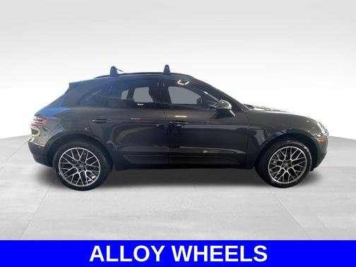 2018 Porsche Macan Base