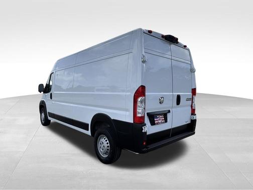 Bright White Clearcoat 2025 RAM ProMaster 2500 Tradesman