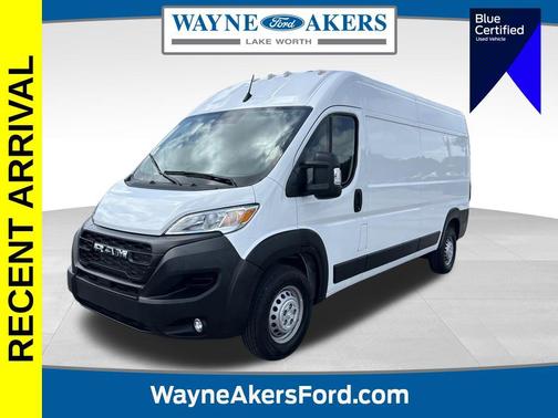 Bright White Clearcoat 2025 RAM ProMaster 2500 Tradesman
