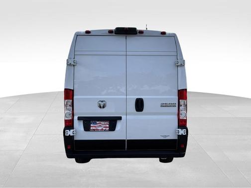 Bright White Clearcoat 2025 RAM ProMaster 2500 Tradesman