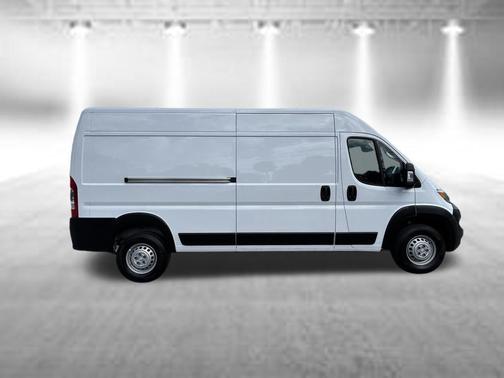 Bright White Clearcoat 2025 RAM ProMaster 2500 Tradesman