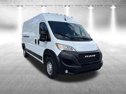 Bright White Clearcoat 2025 RAM ProMaster 2500 Tradesman
